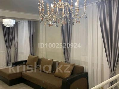 5-комнатная квартира · 200 м² · 2/2 этаж, Альфараби за 90 000 〒 в Усть-Каменогорске
