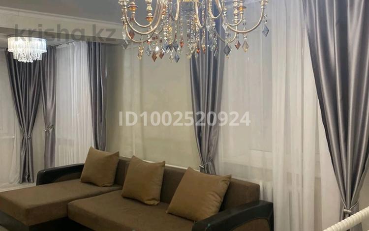 5-комнатная квартира · 200 м² · 2/2 этаж, Альфараби за 80 000 〒 в Усть-Каменогорске — фото 2