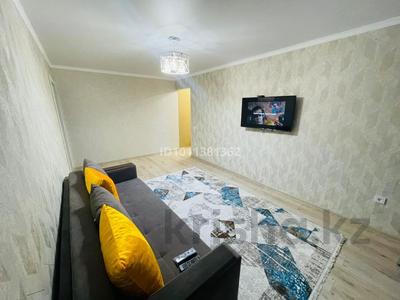 2-комнатная квартира · 45 м² · 4/5 этаж, Иляева 22 за 15 000 ₸ в Шымкенте, Аль-Фарабийский р-н