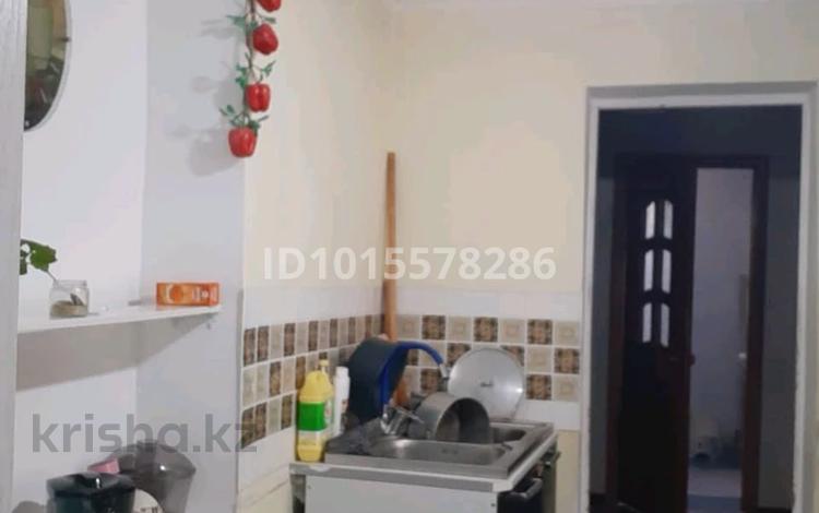 Отдельный дом · 4 комнаты · 100 м² · 11 сот., Алматинская 18 — Рядом оптовый маркет скидочка,на 1 дом выше 4 грузина кафе за 120 млн ₸ в М. Туймебаеве — фото 2