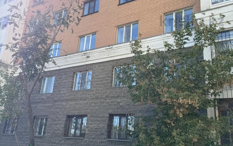 6-комнатная квартира · 200 м² · 5/6 этаж, Бараева за 65 млн ₸ в Астане — фото 2