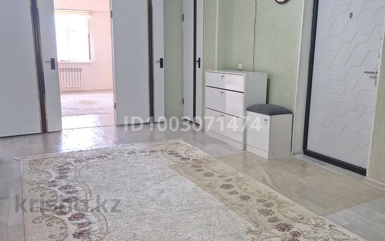 3-бөлмелі пәтер · 105.4 м² · 3/5 қабат, Рауан 4 дом 7 кв — Рауан 6 мкр 4 дом 7 кв, бағасы: 23 млн ₸ в Жанаозен — фото 2