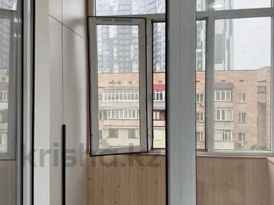 1-бөлмелі пәтер · 35.3 м² · 5/5 қабат, Самал-2 ш/а., бағасы: 45 млн ₸ в Алматы, Медеуский р-н
