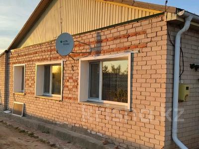 Продажа домов и дачи в Северо-Казахстанской обл.: Часть дома · 3 комнаты · 97 м² · 8 сот., Центр 22 — Гагарина за 13 млн 〒 Часть дома · 3 комнаты · 97 м² · 8 сот., Центр 22 — Гагарина за 13 млн 〒 в Бишкуле