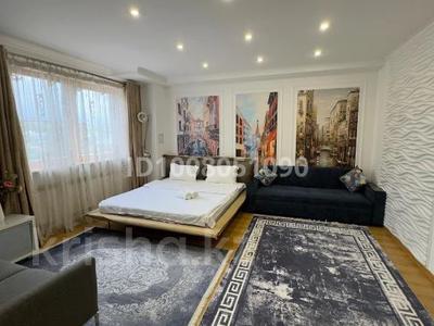 1-комнатная квартира · 36 м² · 3/5 этаж, Хиуаз Доспановой 102/1 — Сити центр, Алем Плаза за 10 000 ₸ в Уральске, мкр Школьник