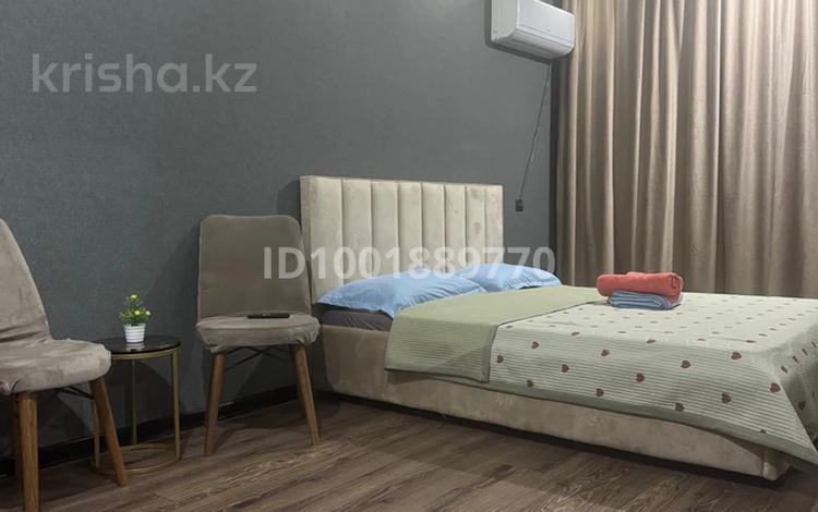 1-комнатная квартира · 38 м² · 1/5 этаж, Майкудук, Мкр Восток-2 7 — Восток 3 за 2 500 ₸ в Караганде, Алихана Бокейханова р-н — фото 2