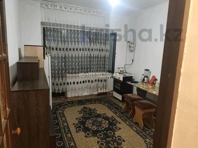 1-бөлмелі пәтер · 38 м² · 4/4 қабат, Утеулиева 30 — Гранд базар, бағасы: 5.5 млн ₸ в Таразе