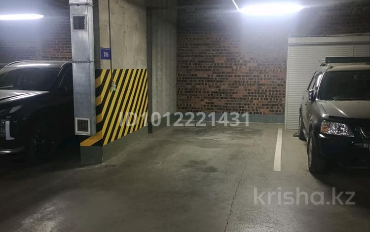 Паркинг · 16 м² · Бараева 18/2 — Бараева, Кравцова за 30 000 ₸ в Астане, р-н Байконур — фото 2
