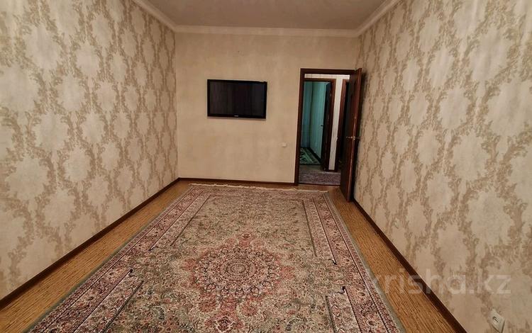 3-комнатная квартира · 70 м², 26-й мкр 1 за 140 000 ₸ в Актау — фото 2