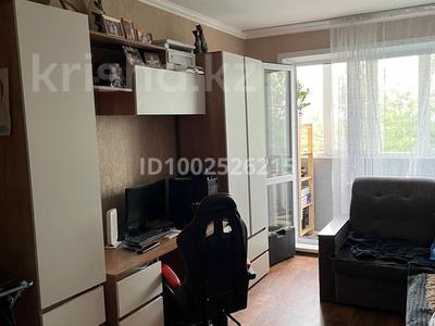 2-бөлмелі пәтер · 44.1 м² · 3/5 қабат, Майкудук, 15й микрорайон 3, бағасы: 13 млн ₸ в Караганде, Алихана Бокейханова р-н
