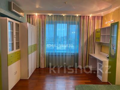 Аренда квартир в Астане: 4-комнатная квартира, 170 м², 15/36 этаж помесячно, Кабанбай батыра 11 за 480 000 〒 4-комнатная квартира, 170 м², 15/36 этаж помесячно, Кабанбай батыра 11 за 480 000 〒 в Астане, Есильский р-н