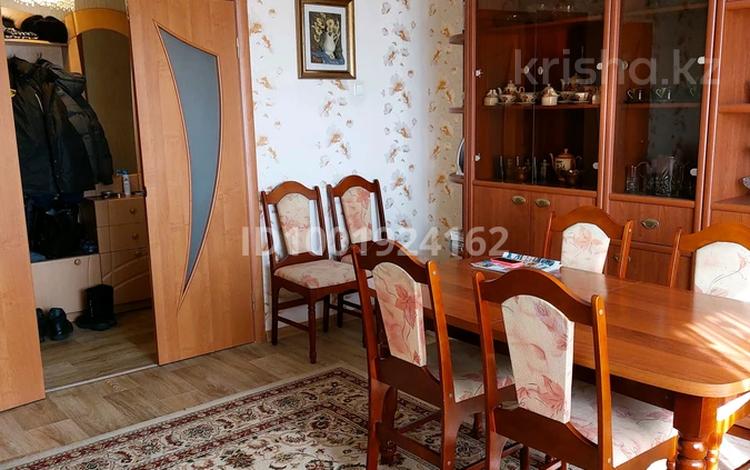 3-бөлмелі пәтер · 65 м² · 5/5 қабат, Каржаубайулы 320/4, бағасы: 21 млн ₸ в Семее — фото 24