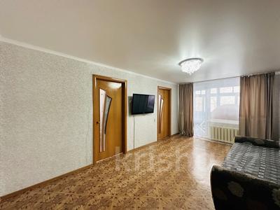 4-бөлмелі пәтер · 65 м² · 2/5 қабат, Победы 46/1, бағасы: 12.5 млн ₸ в Шахтинске