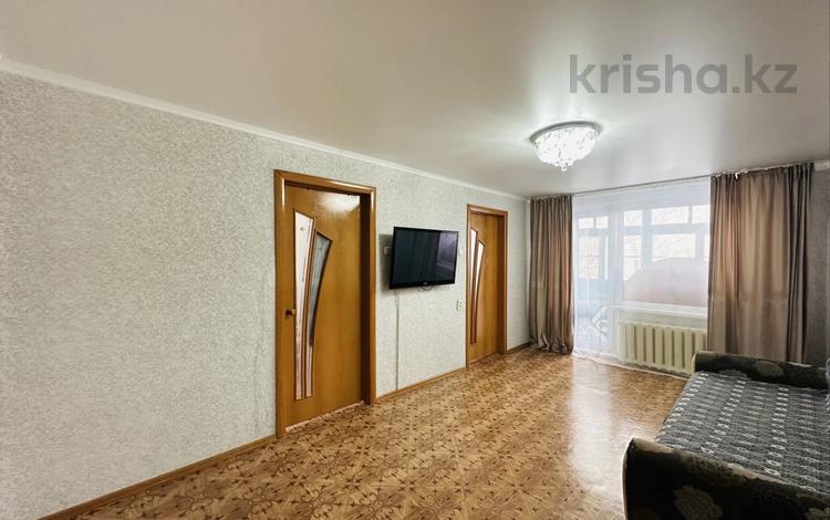4-бөлмелі пәтер · 65 м² · 2/5 қабат, Победы 46/1, бағасы: 12.5 млн ₸ в Шахтинске — фото 2