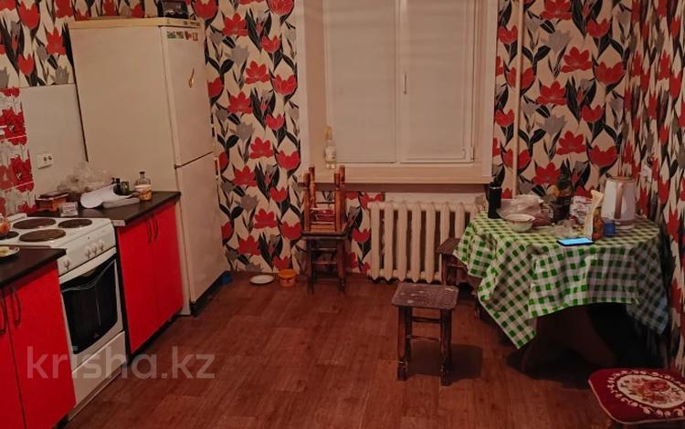 3-бөлмелі пәтер · 75 м² · 2/4 қабат, Железнодорожная 4, бағасы: 19 млн ₸ в Аксу — фото 2