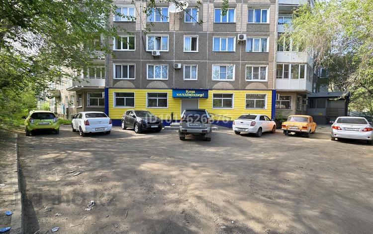 Свободное назначение, офисы, магазины и бутики, склады, салоны красоты, медцентры и аптеки, образование, развлечения · 186.6 м² за 110 млн 〒 в Усть-Каменогорске — фото 2
