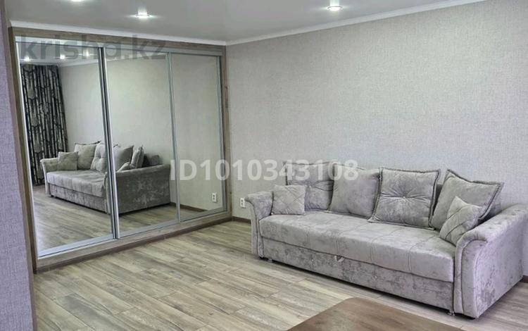 2-комнатная квартира · 50 м² · 3/5 этаж, Ауэзова 102 за 20 000 ₸ в Щучинске — фото 2