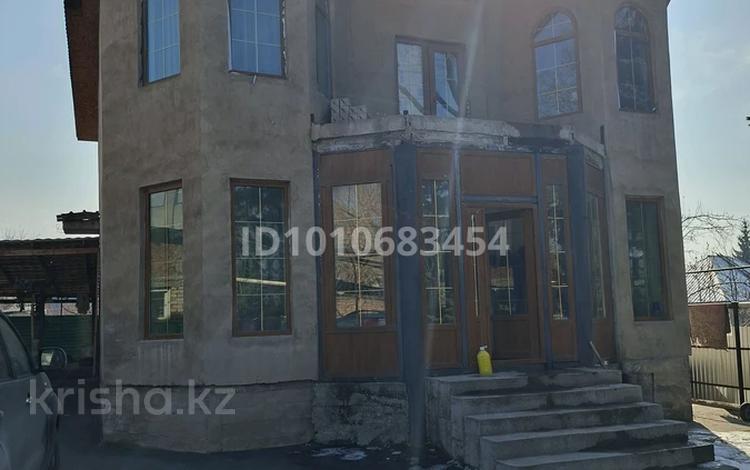 Отдельный дом · 6 комнат · 200 м² · 6 сот., Туякбаева (Садовая) 52 — 8 марта за 85 млн ₸ в Талгаре — фото 2