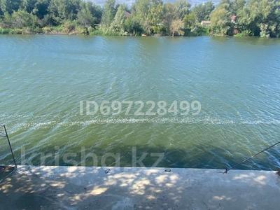 Бани, гостиницы и зоны отдыха · 460 м² за 1.2 млн 〒 в Уральске