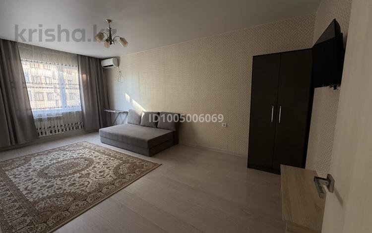 1-бөлмелі пәтер · 48 м² · 2/12 қабат, 12-ш/а. 37 — Возле гипермаркета Анвар, бағасы: 13 000 ₸ в Актау, 12-й мкр — фото 16