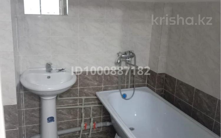 3-комнатная квартира · 78 м² · 3 этаж, Улы дала 65 за 120 000 ₸ в Таразе — фото 9