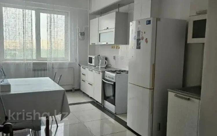 1-бөлмелі пәтер · 42 м² · 8/10 қабат, Сайран ш/а., Утеген батыра, бағасы: 33 млн ₸ в Алматы, Ауэзовский р-н — фото 2