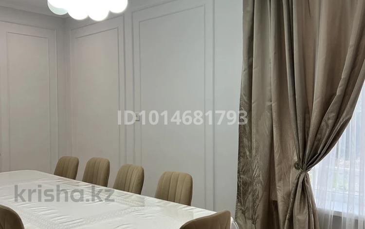 4-комнатная квартира · 90 м² · 1/3 этаж, Пахомова 14 за 25 000 ₸ в Усть-Каменогорске — фото 2