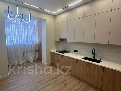 2-бөлмелі пәтер · 76 м² · 1/5 қабат, Алтын орда ш/а., бағасы: 35 млн ₸ в Актобе, мкр. Алтын орда