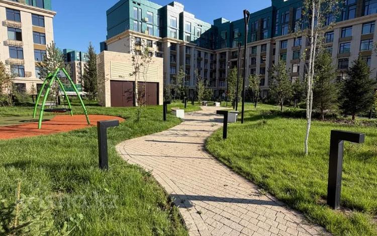 3-комнатная квартира · 114.7 м² · 2/8 этаж, Абубакир Тыныбаев 10 — БЕЗ КОМИССИИ за ~ 92.7 млн ₸ в Астане, Сарайшык р-н — фото 3