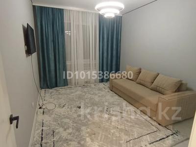 1-комнатная квартира · 36 м² · 2/10 этаж, Жансугурова 90Е — Таза, жайлы пәтер ұзақ мерзімге жалға беріледі. Уйде тұруға қажетті жағдайдың бәрі бар. Жиһаздары мен тұрмыстық техникалары қарастырылған. Үйдің жанында мектеп, садик, супермаркеттер бар остановка жақын орналасқан! Бағасы 160000+ком услуга+50000 депозит! за 160 000 ₸ в 