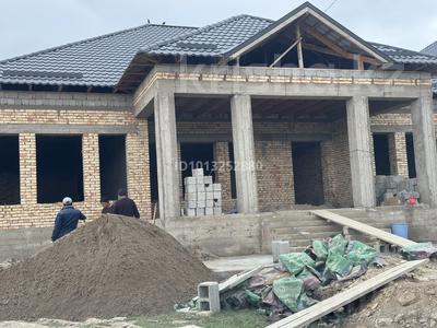 Часть дома · 5 комнат · 230 м², мкр Ынтымак-2 — Тұздыбастау көшесі. Үлкен трассаға жақын. Жайлы мектептің қасында. за 35 млн ₸ в Шымкенте, Абайский р-н