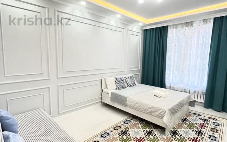 1-комнатная квартира · 40 м² · 7 этаж, Санжара Асфендиярова 5 за 300 000 ₸ в Астане, Нура р-н — фото 2