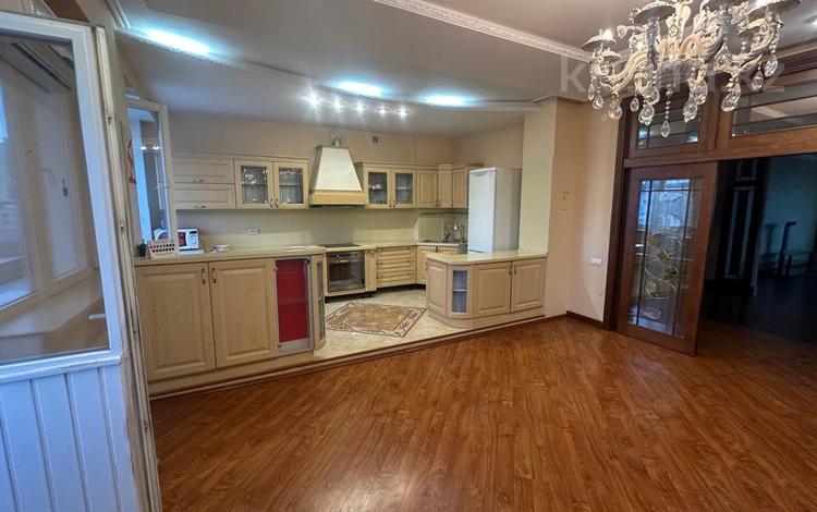 4-комнатная квартира · 186 м² · 13/13 этаж, Достык 14 за 500 000 ₸ в Астане, Есильский р-н — фото 24