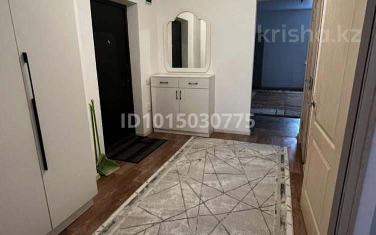 2-бөлмелі пәтер · 60 м² · 3/4 қабат, Санырак батыр 55, бағасы: 130 000 ₸ в Таразе — фото 2