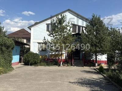 Отдельный дом · 8 комнат · 260 м² · 8 сот., мкр 71-й разъезд, Мамыражай 8 за 80 млн ₸ в Алматы, Алатауский р-н
