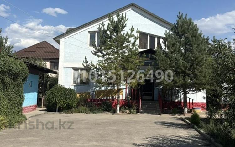 Отдельный дом · 8 комнат · 260 м² · 8 сот., мкр 71-й разъезд, Мамыражай 8 за 80 млн ₸ в Алматы, Алатауский р-н — фото 2