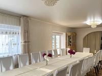 Дом · 8 комнат · 900 м², Озерная 1/3 за 180 000 ₸ в Костанае