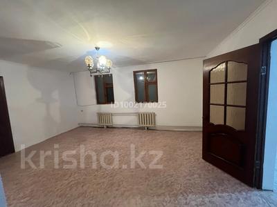 Отдельный дом · 3 комнаты · 82 м², 11 улица 24 — 3 отделения за 60 000 〒 в Талдыкоргане