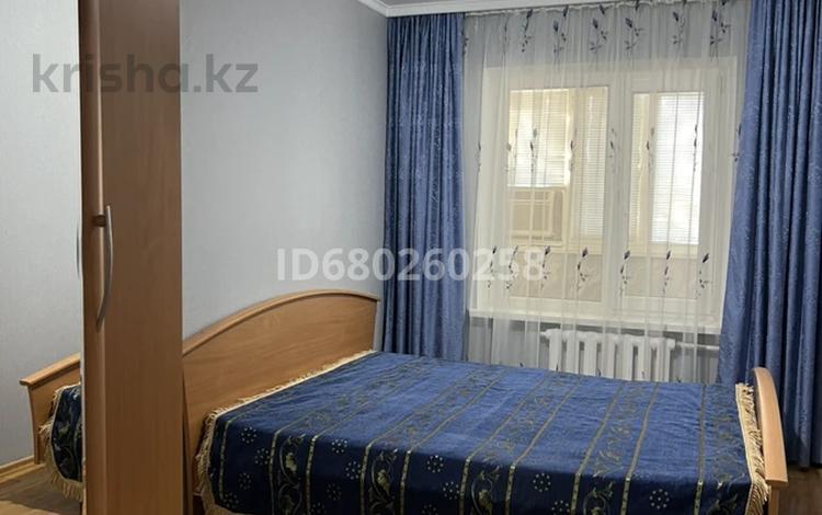 2-комнатная квартира · 52 м² · 2/5 этаж, М.Маметовой 105 за 15 000 ₸ в Уральске — фото 12