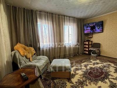 Продажа домов и дачи в Абай обл.: Отдельный дом · 4 комнаты · 100 м² · 4.5 сот., Томская 4 а за 22 млн 〒 Отдельный дом · 4 комнаты · 100 м² · 4.5 сот., Томская 4 а за 22 млн 〒 в Семее, мкр Красный Кордон