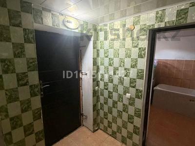 Отдельный дом · 5 комнат · 250 м² · 12 сот., 4-й микрорайон Аққұдық42 — Момышулы игол Рыскулова напротив Самал автовокзал можно пот бизнес за 45 млн ₸ в Шымкенте, Туран р-н