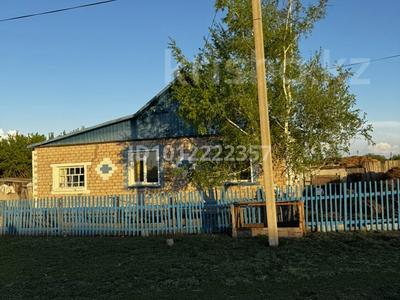 Отдельный дом · 3 комнаты · 90 м² · 15 сот., Молодежная 11 — С. Петровка Молодежная 11 за 5 млн ₸ в Явленке