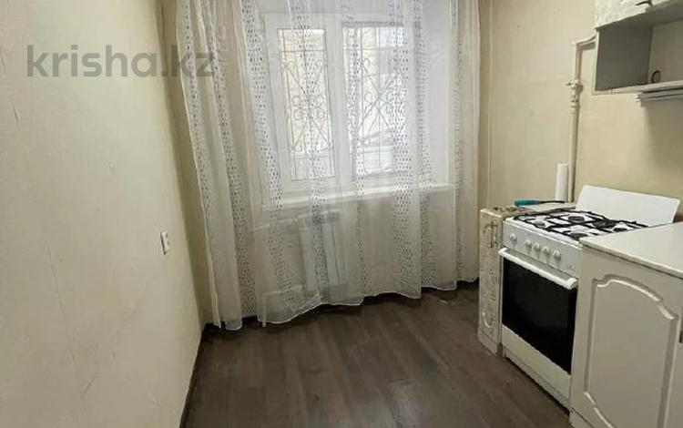 1-комнатная квартира, 30.6 м², 1/5 этаж, Абая 22