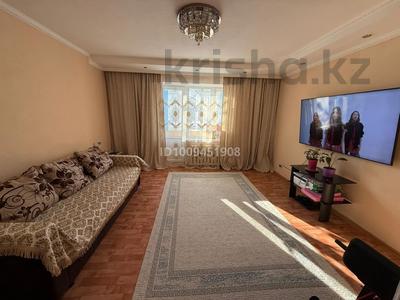 2-комнатная квартира · 54 м² · 3/5 этаж, Юность 37 за 21 млн 〒 в Семее