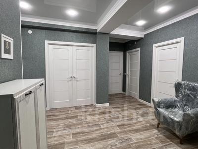 3-комнатная квартира · 89 м² · 1/5 этаж, Сатпаева 147/3 за 28.5 млн 〒