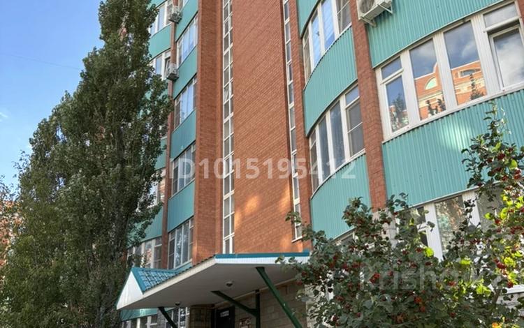 3-бөлмелі пәтер · 123 м² · 3/8 қабат, Алтын орда ш/а., Санкибай батыра 28в, бағасы: 50 млн ₸ в Актобе, мкр. Алтын орда — фото 2
