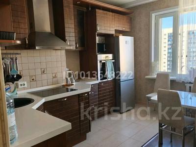 3-комнатная квартира · 85 м² · 8/12 этаж, Сауран 3/1 за 52 млн ₸ в Астане, Есильский р-н