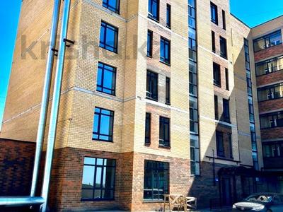 3-комнатная квартира · 96.5 м² · 3/9 этаж, мкр. Алтын орда, Молдагулова 74 — ЖК Байсанат 5 за 31 млн ₸ в Актобе
