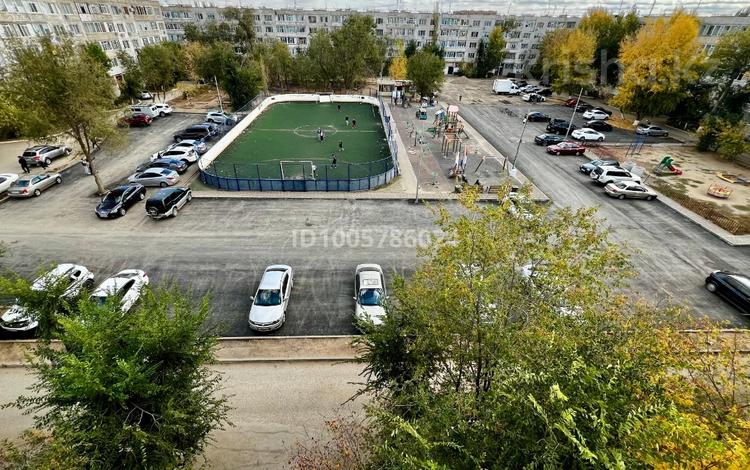 3-комнатная квартира · 67.7 м² · 5/5 этаж, мкр 8 70/1 за 15.5 млн ₸ в Актобе — фото 18
