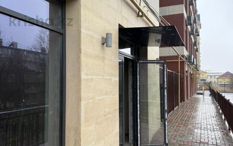 Свободное назначение, офисы, магазины и бутики, общепит, салоны красоты, фитнес и спорт, медцентры и аптеки, образование, развлечения, конференц-залы, кабинеты и рабочие места, студии · 164 м² за 820 000 〒 в Шымкенте, Аль-Фарабийский р-н — фото 2